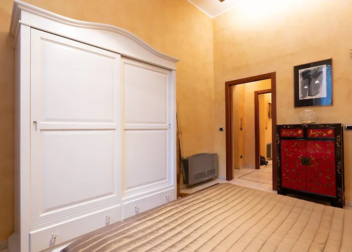 Omnia Domus Apartment *